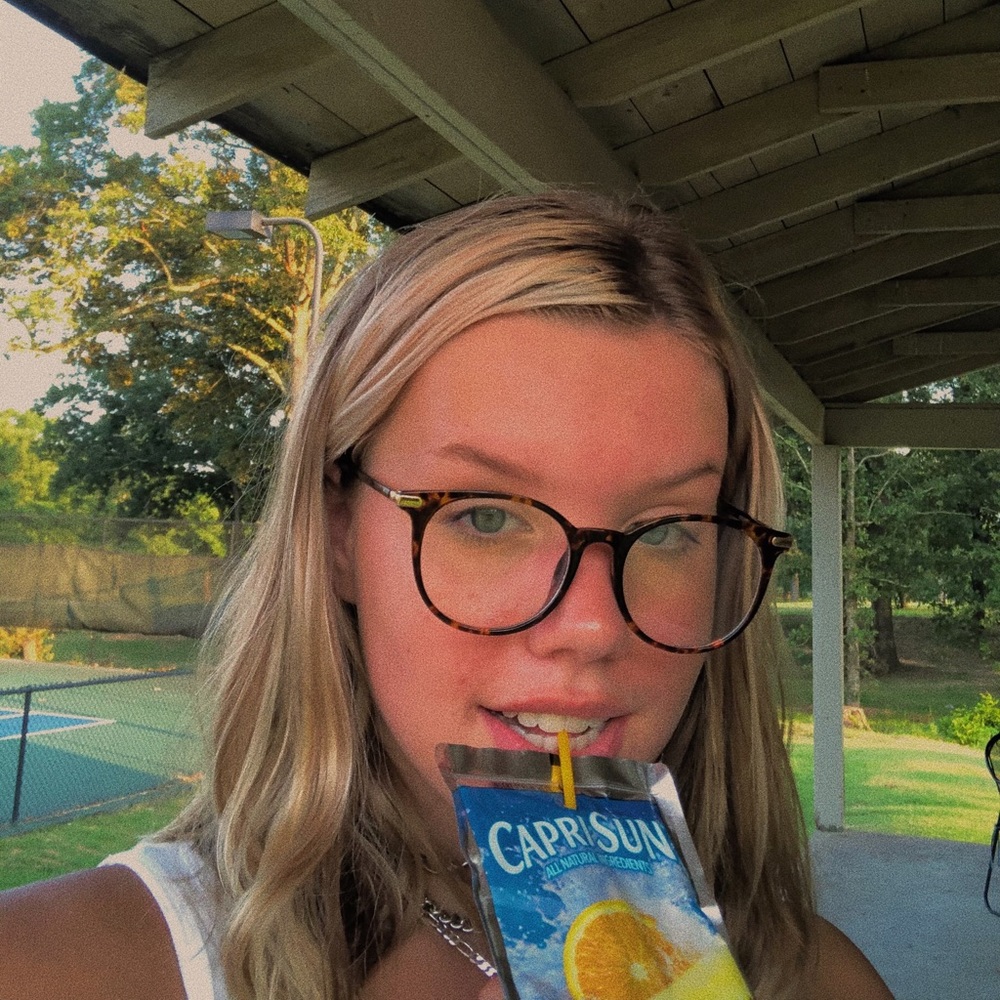 Meet your Posher, Mikayla
